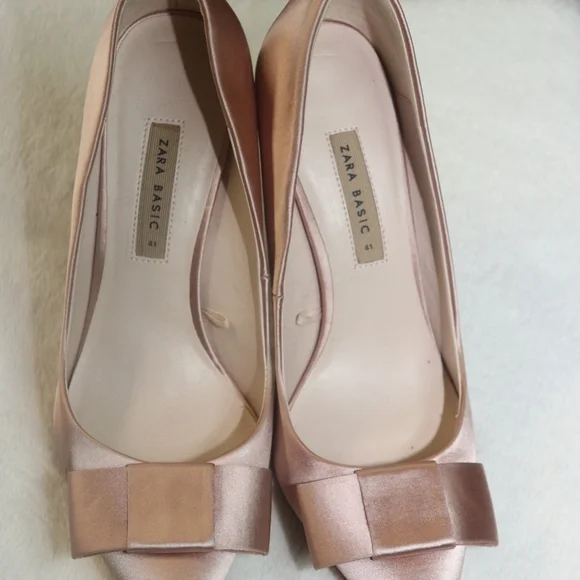 Zara Satin Pink Heels with Bow - Picture 6 of 6